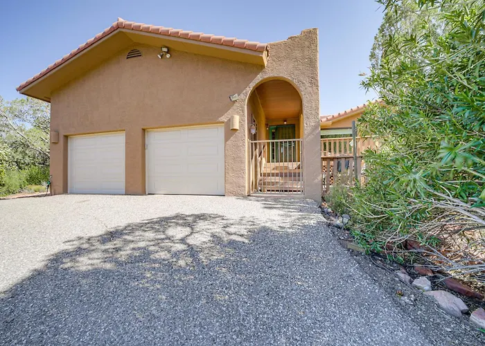 Holiday home Hot Tub & Game Room: Scenic Home! *